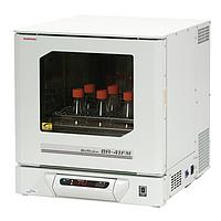 TAITEC BR-41FM Medium Sized Constant Temperature Incubator Shaker (+5ºC ~ +70ºC; ±0.3 ~ ±1.0℃; +5℃ ~ +35℃)