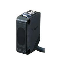 OMRON E3Z-D62 ເຊັນເຊີ Photoelectric ຂະໜາດກະທັດຮັດ (1000 mm, NPN, cable 5 m)
