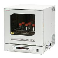 TAITEC BR-43FM Medium Sized Constant Temperature Incubator Shaker (+5℃ ~ +70℃; ±0.3 ~ ±1.0℃; +5℃ ~ +35℃)