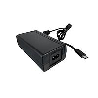 Bộ đổi nguồn gắn tường 45/65 Watt USB Type C một đầu ra Qualtek Electronics QADC-65-20-08CB