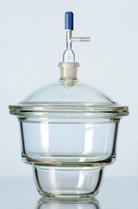 Bình hút ẩm dùng để bảo quản mẫu và hóa chất nhạy ẩm trong phòng thí nghiệm