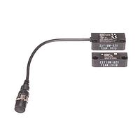 Omron Automation and Safety D40A-1C015-F リードスイッチ D40A-1C015-F